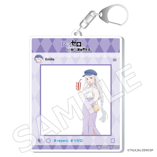 「Re:ゼロから始める異世界生活」フォトフレーム風アクリルキーホルダー  ムービーシアター ver. エミリア [KADOKAWA][GOODS]